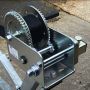 PROFESSIONAL SAFETY HAND WINCH & CLUTCH BRAKE 1100kg/2500lb (1631kg RL)